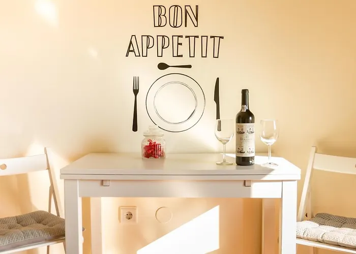 Music Relaxing With Bikes, Terrace & Parking * Oporto