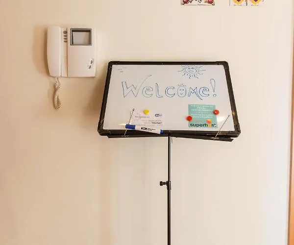 Apartment Music Relaxing With Bikes, Terrace & Parking