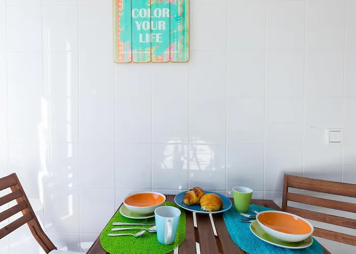 Music Relaxing With Bikes, Terrace & Parking * Oporto