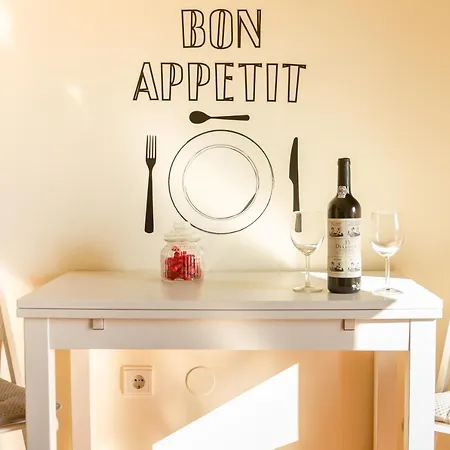 Music Relaxing With Bikes, Terrace & Parking * 波尔图