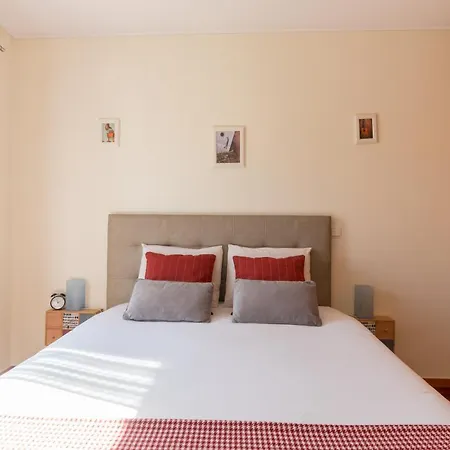 Music Relaxing With Bikes, Terrace & Parking 波尔图