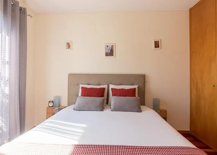 Music Relaxing With Bikes, Terrace & Parking Porto